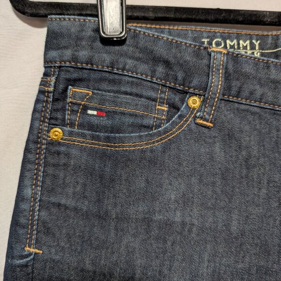 Tommy Hilfiger Women's Dark Wash Modern Skinny Jeans Size 4 Short - Picture 3 of 8
